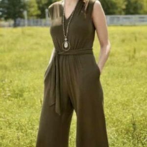 Ladies size xl, Matilda jane, long romper. Pants go to the ground.